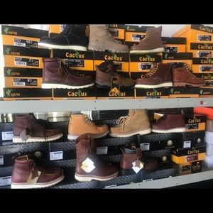 Meet your Posher, Isaias